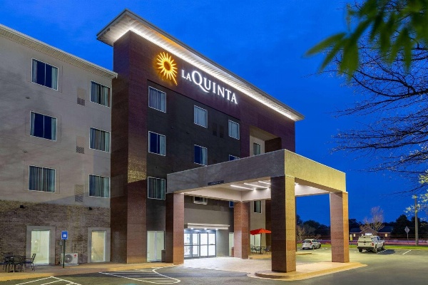 La Quinta Inn & Suites by Wyndham Augusta/Fort Eisenhower Main image